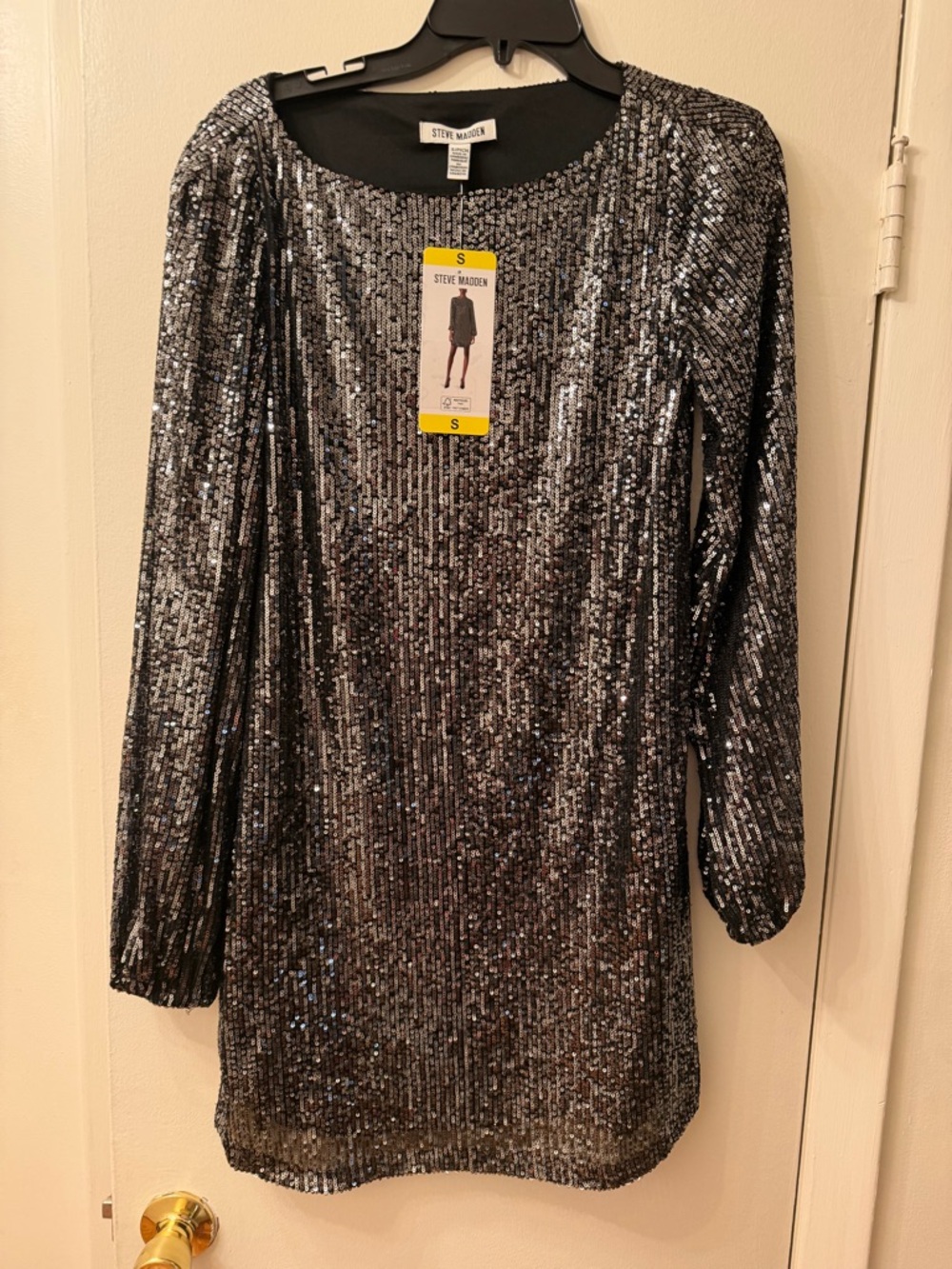 Steve Madden Metallic Sequin Shift Dress in Silver